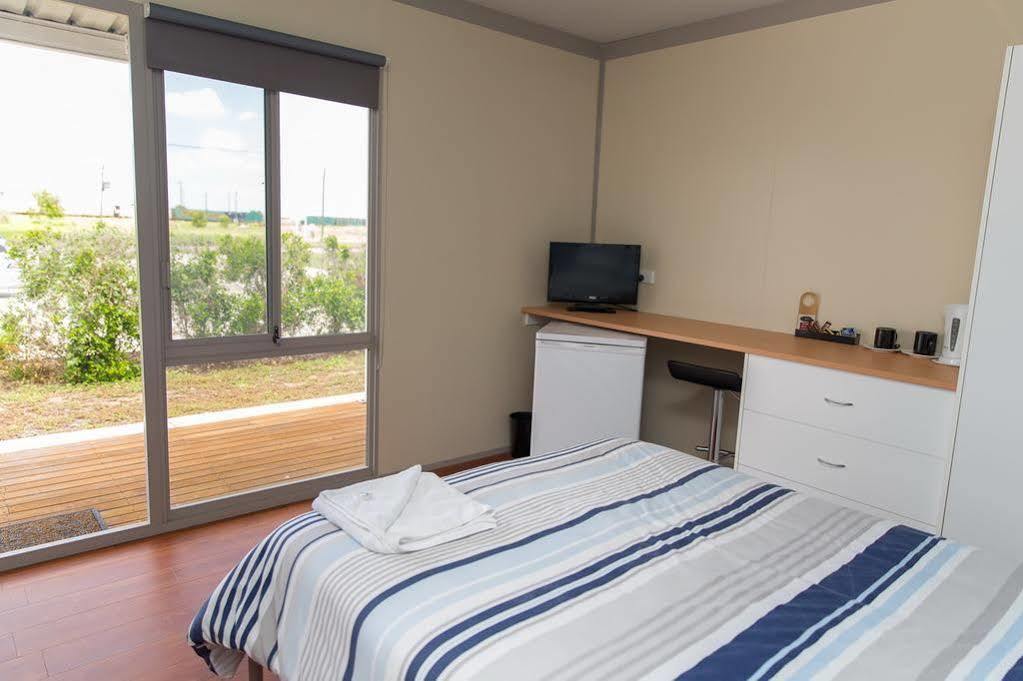 Merinda Village Hotel Bowen Exterior foto